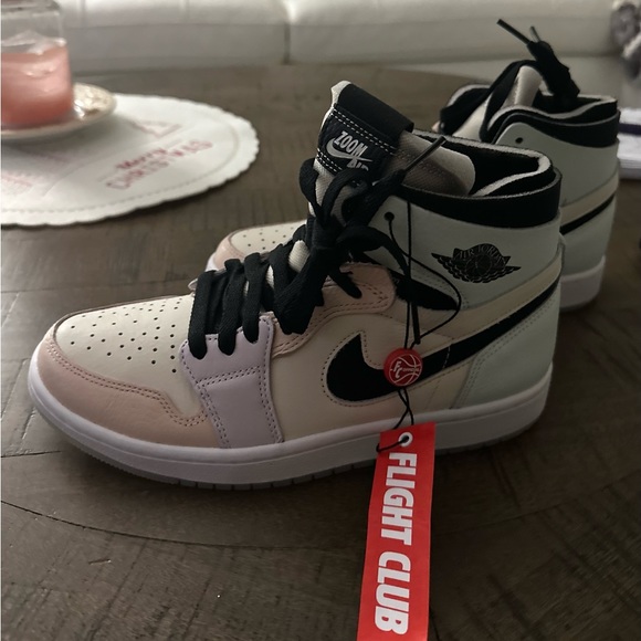 Women’s Air Jordan’s Brand New - Picture 3 of 4